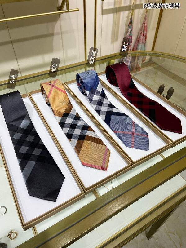 Burberry Tie hm13